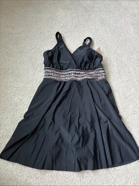 Bloom chic new Black V-Neck Women’s Swimsuit Dress Embellished Waistband size 12